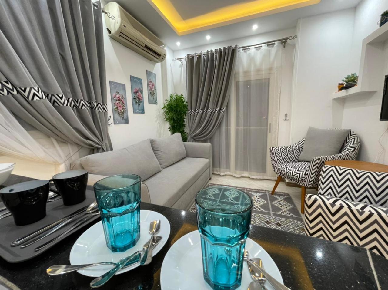 شقة في قلب القاهرة الجديدة تطل على شارع التسعين الشمالي Exteriér fotografie